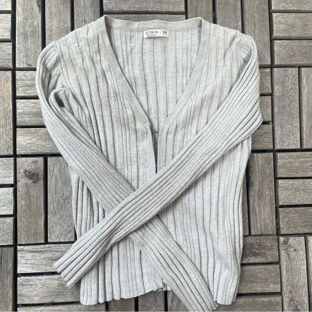 Grey Cotton-on ribbed sweater